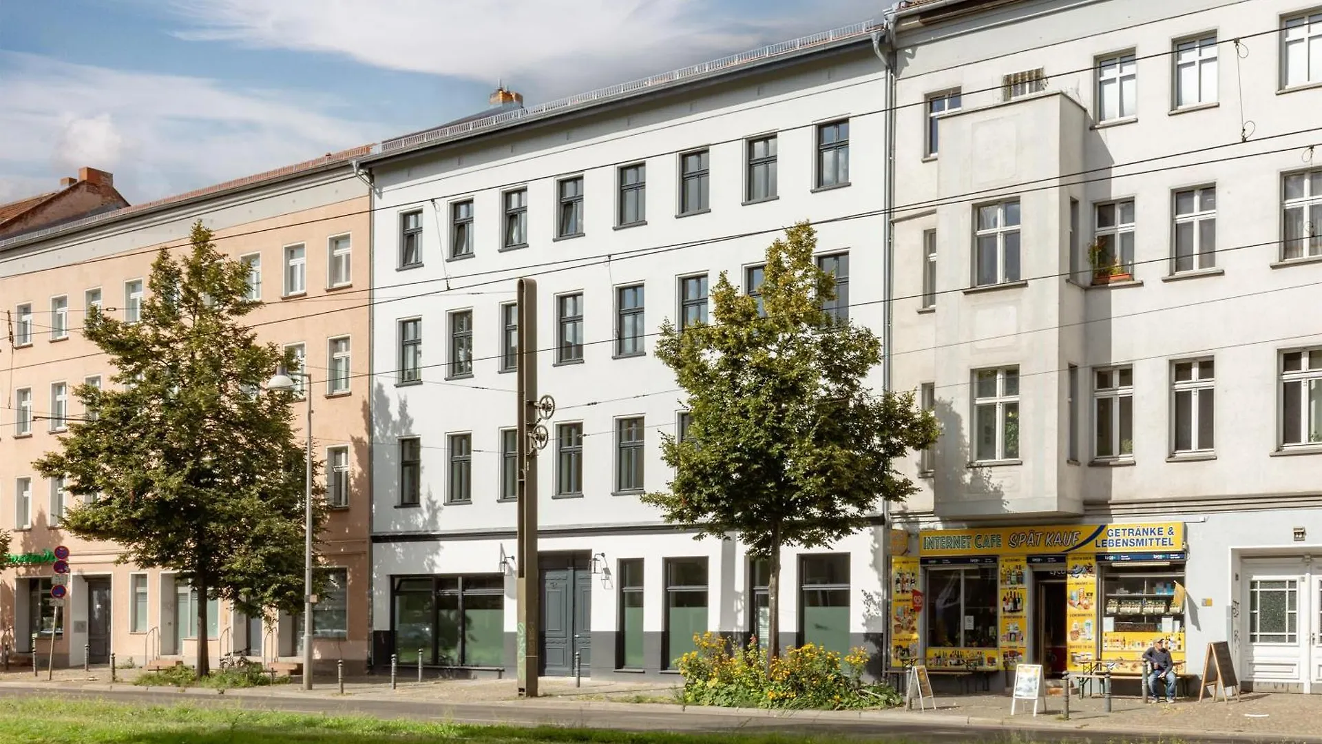 Coolest Apartment In Berlin, Easy Check-In, Close To Center, Black & White Maisonette #6 0*, Berlin Germany