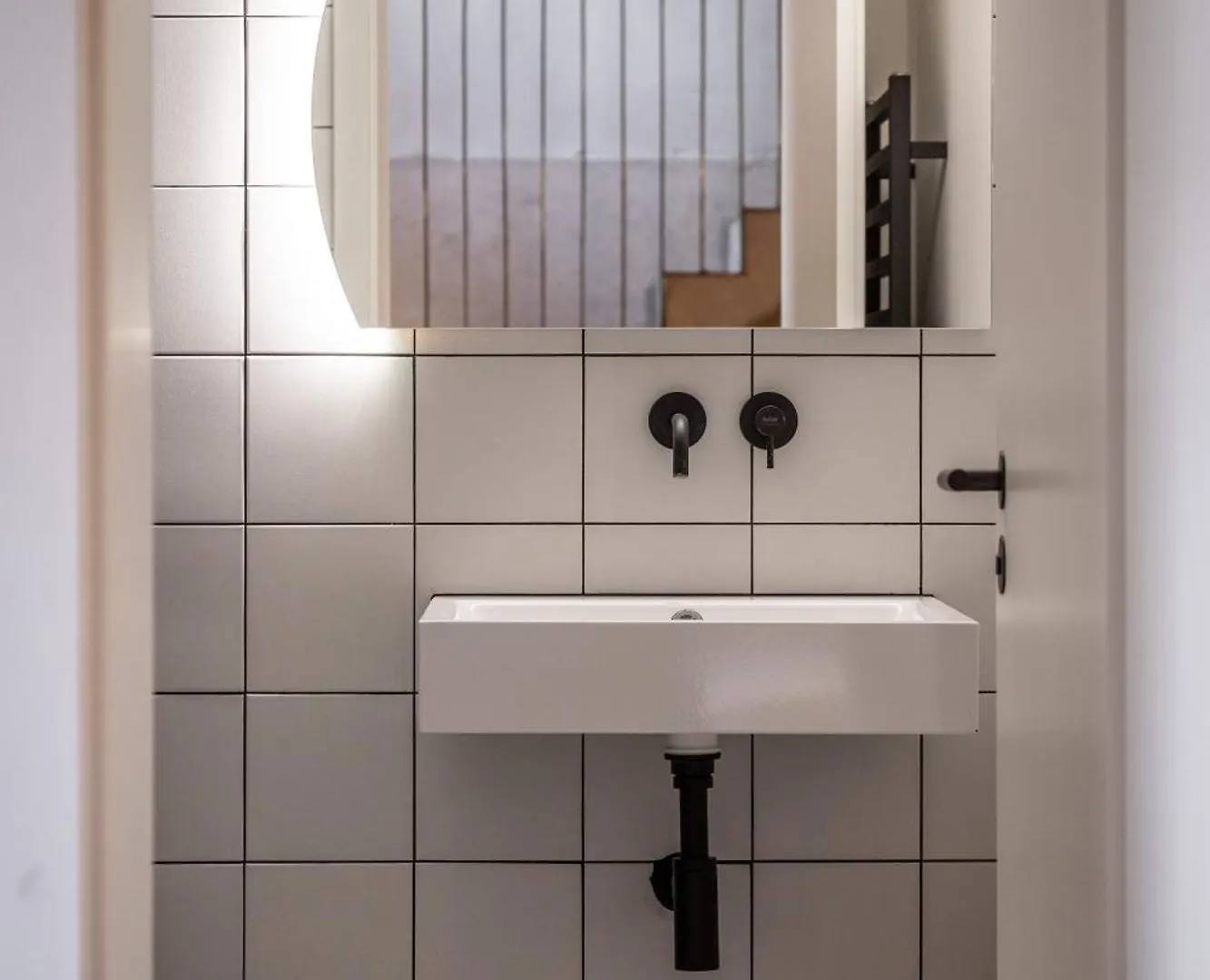 Coolest Apartment In Berlin, Easy Check-In, Close To Center, Black & White Maisonette #6 0*, Berlin Germany