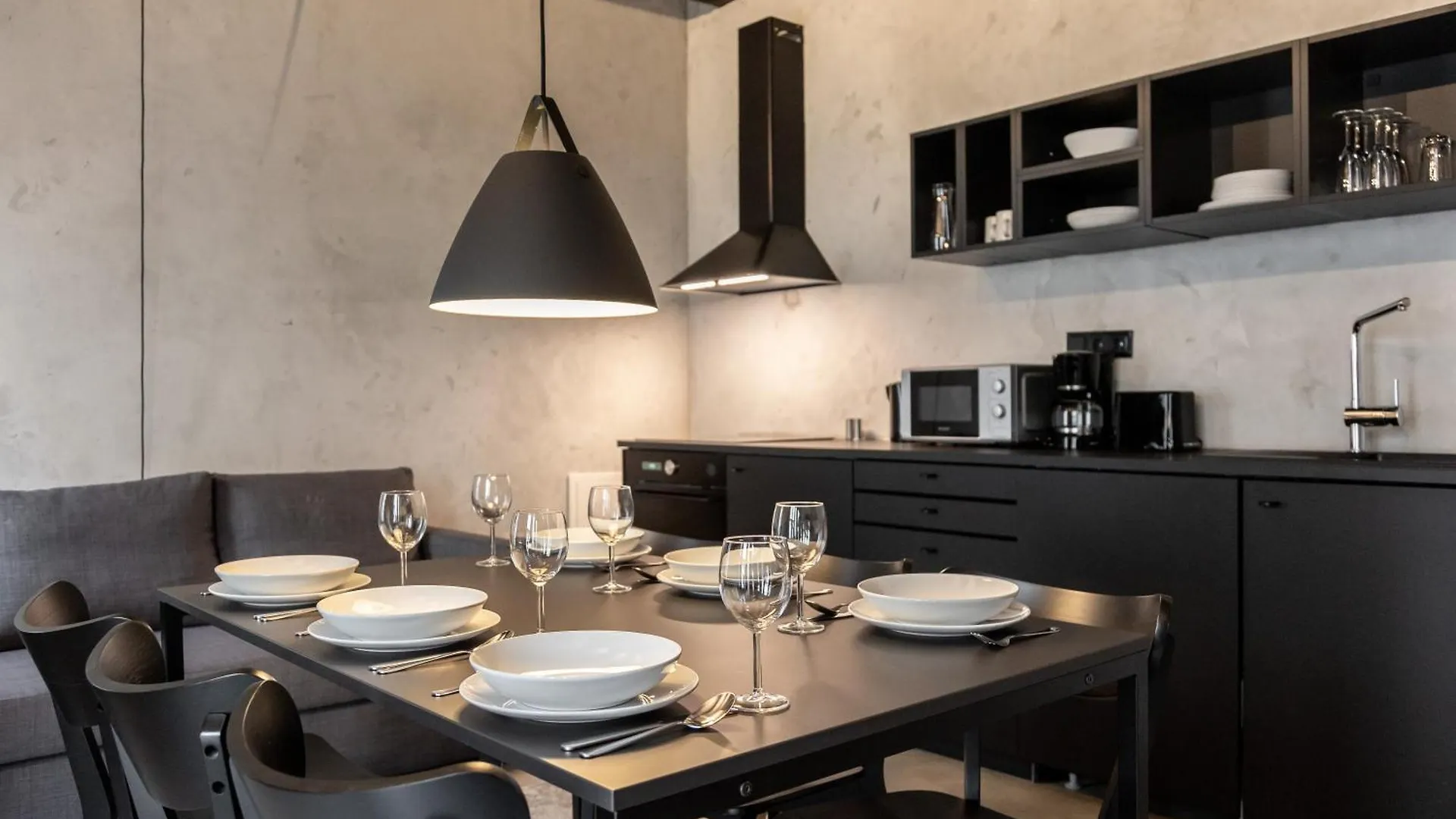 Coolest Apartment In Berlin, Easy Check-In, Close To Center, Black & White Maisonette #6 Deutschland